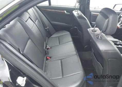 2012 Mercedes-Benz C 300 Luxury 4Matic/Sport 4Matic из США, поврежденный, VIN WDDGF8BB9CR205106